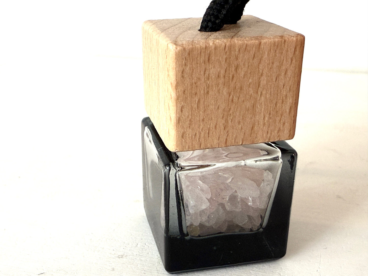 Crystal Filled Transparent Black Car Diffuser