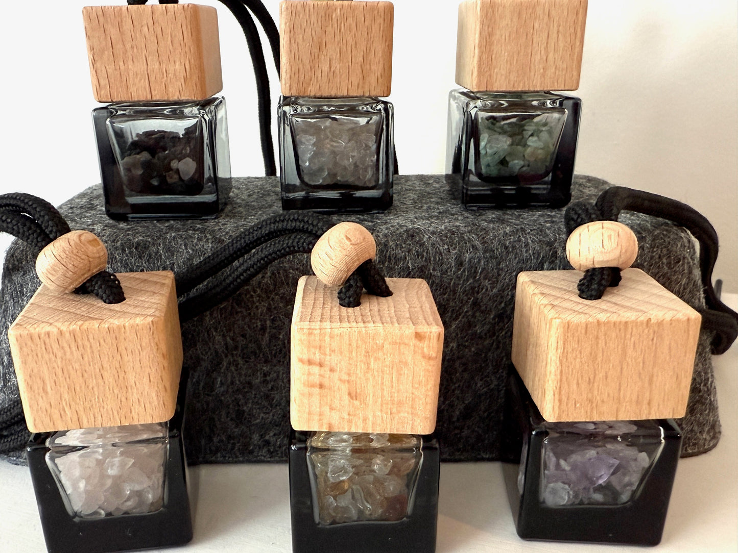 Crystal Filled Transparent Black Car Diffuser