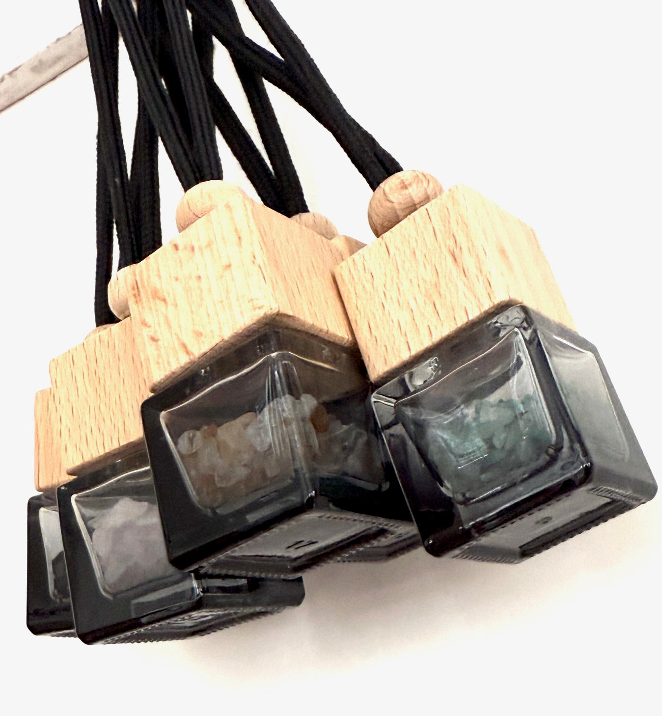 Crystal Filled Transparent Black Car Diffuser