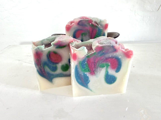 Elderwood - An Evergreen and Elderberry Artisan Soap - Fragrance