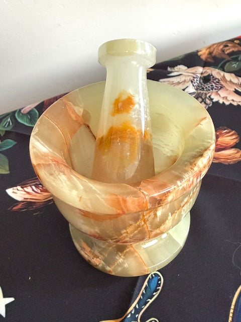Green Onyx Mortar & Pestle — Hand‑Carved Stone for Herbs, Salt, Spices 2.5"
