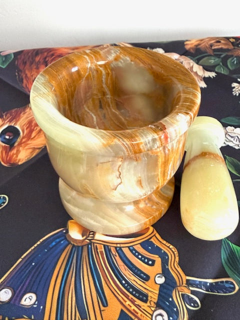 Green Onyx Mortar & Pestle — Hand‑Carved Stone for Herbs, Salt, Spices 2.5"