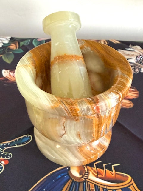 Green Onyx Mortar & Pestle — Hand‑Carved Stone for Herbs, Salt, Spices 2.5"