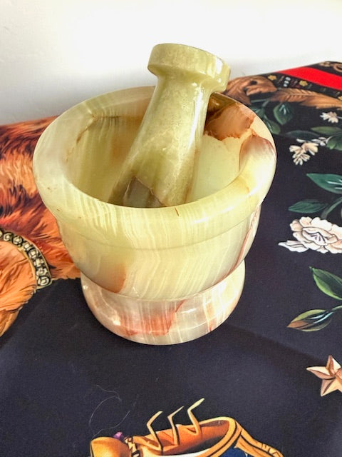 Green Onyx Mortar & Pestle — Hand‑Carved Stone for Herbs, Salt, Spices 2.5"